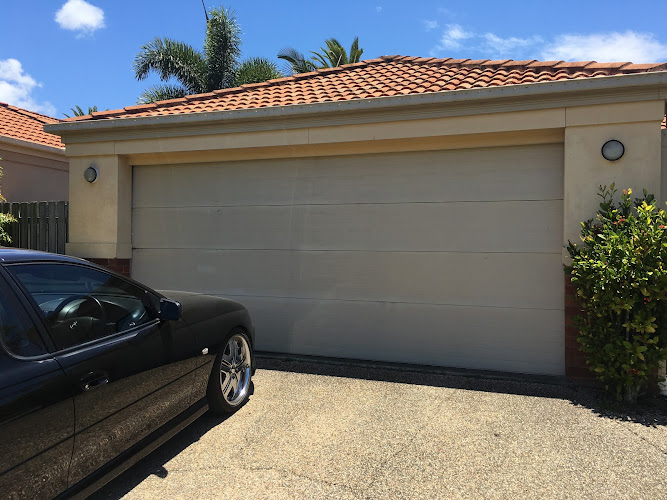 B & C Auto Doors in Oxenford