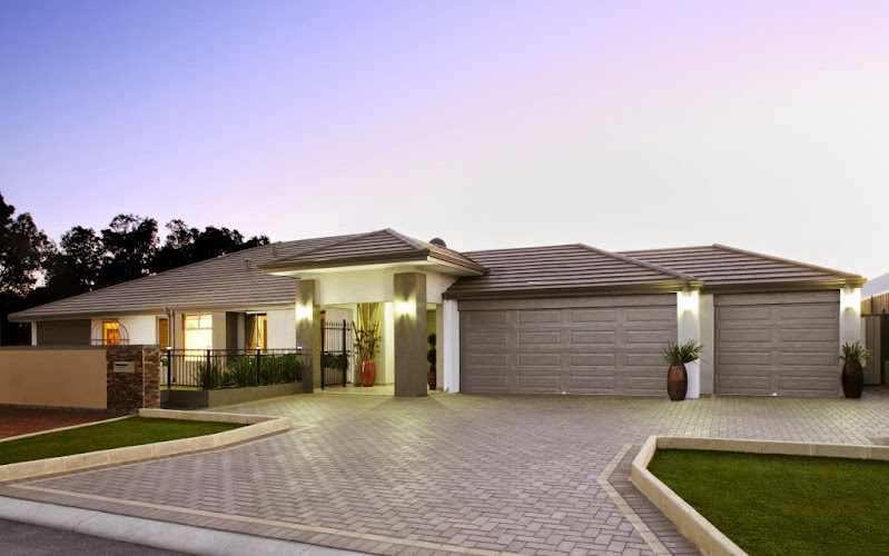 Prompt Garage Doors in Bellmere